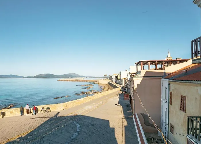 Waterfront * Αλγκέρο